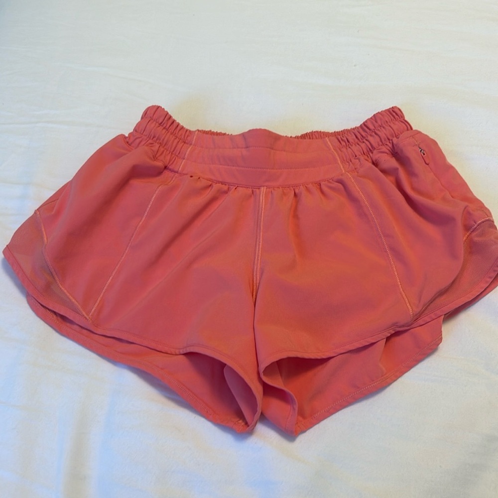 lululemon hotty hots 2.5 inch low rise